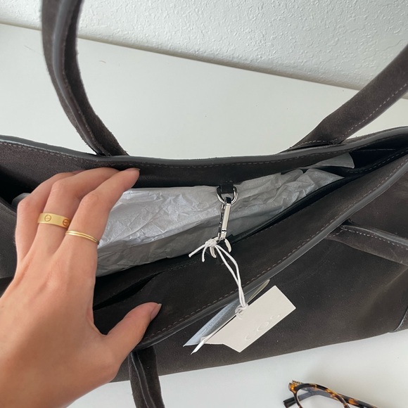 NWT COS Studio Bowling Bag - Picture 2 of 8